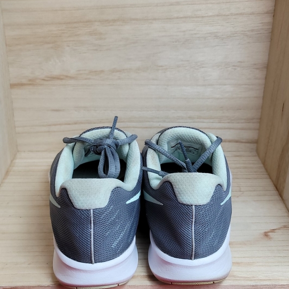 Nike Womens City Trainer Gray Shoes - Picture 7 of 10